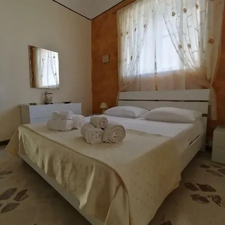 Holiday home Titi E Toto House *